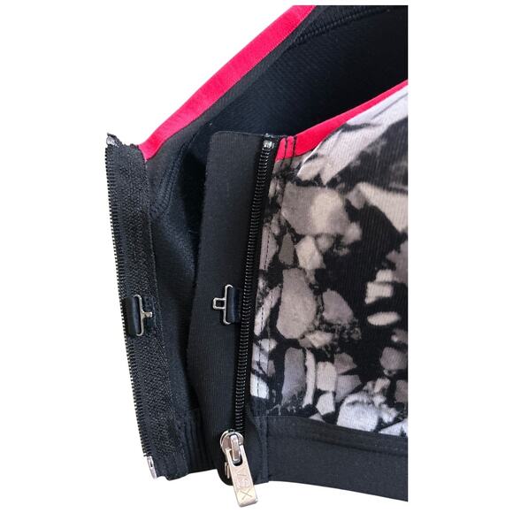 NWOT Victoria’s Secret In A Flash Reflective Max Support VSX Sports Bra 34DD - Picture 4 of 7